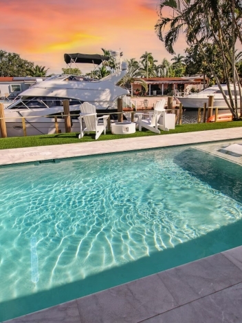 Bachelor Party Luxury Villa Rentals in Miami blog section image