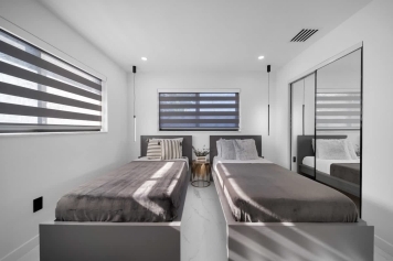 5 Br SunnyDaze Villa Miami-Pool Spa. Image 42