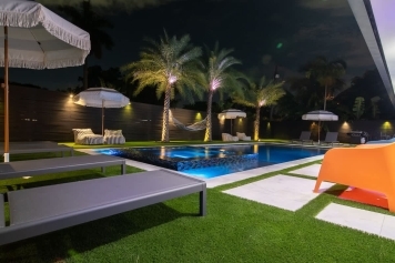 5 Br SunnyDaze Villa Miami-Pool Spa. Image 13
