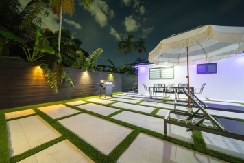 5 Br SunnyDaze Villa Miami-Pool Spa. Image 5