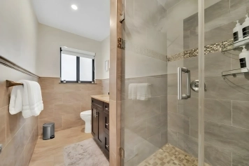 7 Bedroom Villa Catalina Salt Water-Pool BKT Court Image 27