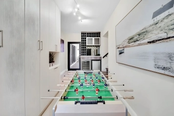 7 Bedroom Villa Catalina Salt Water-Pool BKT Court Image 3