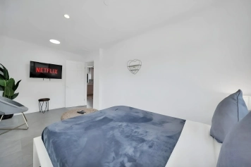 7 Bedroom Villa Catalina Salt Water-Pool BKT Court Image 35
