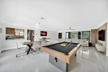 7 Bedroom Villa Catalina Salt Water-Pool BKT Court Image 1