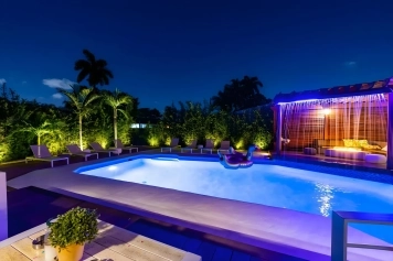7 Bedroom Villa Catalina Salt Water-Pool BKT Court Image 7