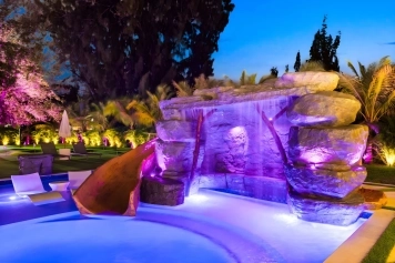 7BR Private Estate w/ Pool, Spa, Waterslide & Go-Karts Image 99