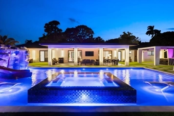 7BR Private Estate w/ Pool, Spa, Waterslide & Go-Karts Image 3