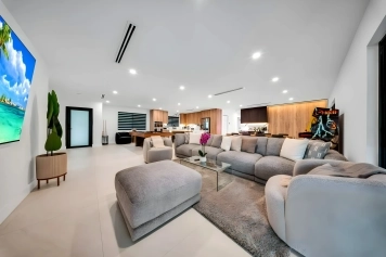 7BR Private Estate w/ Pool, Spa, Waterslide & Go-Karts Image 7