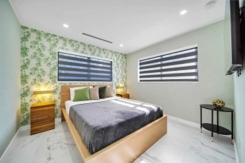 Luxury Villa in Miami Near Beaches Image 30
