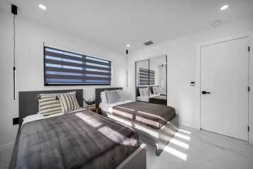 Luxury Villa in Miami Near Beaches Image 42