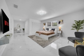 Miami Casa Bella I Near Beaches, heated Pool. Image 10