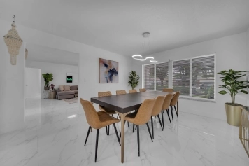 Miami Casa Bella I Near Beaches, heated Pool. Image 21