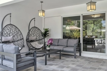 Miami Casa Bella I Near Beaches, heated Pool. Image 7
