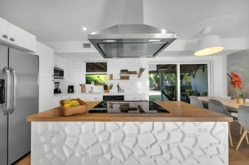 Miami Love&Peace Zen Oasis-Pool- Basketball Hoop Image 11