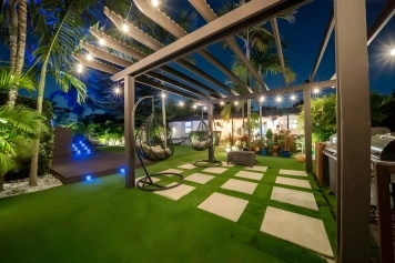 Miami Love&Peace Zen Oasis-Pool- Basketball Hoop Image 15