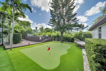 Miami Love&Peace Zen Oasis-Pool- Basketball Hoop Image 6
