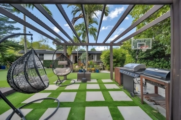 Miami Love&Peace Zen Oasis-Pool- Basketball Hoop Image 66