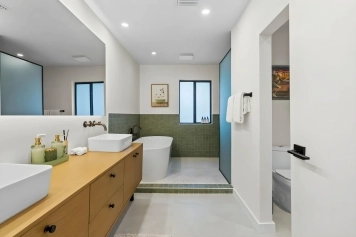 Neon Palms Estate-Pool-Pickleball Court Image 35