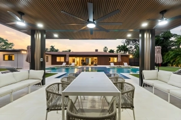 Neon Palms Estate-Pool-Pickleball Court Image 53