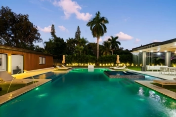Neon Palms Estate-Pool-Pickleball Court Image 60