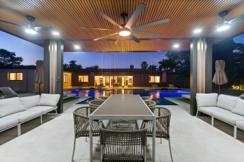 Neon Palms Estate-Pool-Pickleball Court Image 61