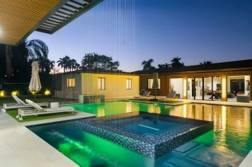 Neon Palms Estate-Pool-Pickleball Court Image 62