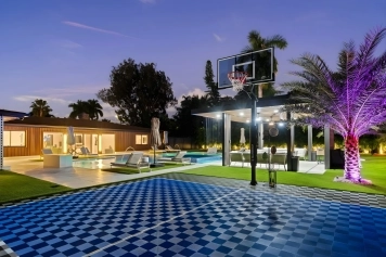 Neon Palms Estate-Pool-Pickleball Court Image 64