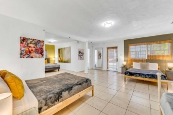 Villa Escape-Beach-BKT Court-Miami Heated Pool Image 49