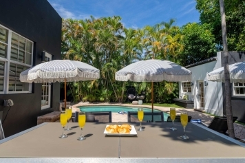 Villa Escape-Beach-BKT Court-Miami Heated Pool Image 54