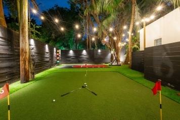 Villa Escape-Beach-BKT Court-Miami Heated Pool Image 26