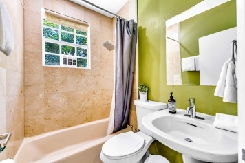 Villa Escape-Beach-BKT Court-Miami Heated Pool Image 34