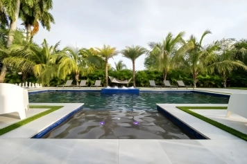 Villa Paraiso-BKC-Hot Tub-Beach Volley Image 2