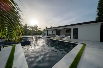 Villa Paraiso-BKC-Hot Tub-Beach Volley Image 1
