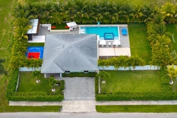 Villa Serena Miami 4BR-Pool-BKT CT Near Beaches Image 6