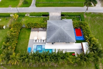 Villa Serena Miami 4BR-Pool-BKT CT Near Beaches Image 35