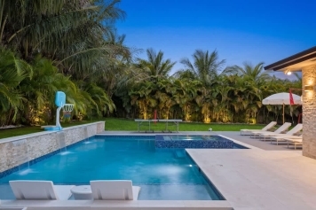 Villa Serena Miami 4BR-Pool-BKT CT Near Beaches Image 5