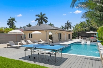 Villa Serena Miami 4BR-Pool-BKT CT Near Beaches Image 8