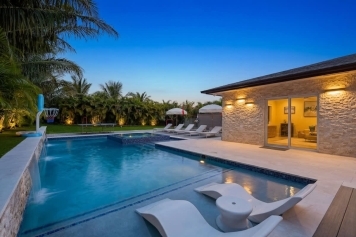 Villa Serena Miami 4BR-Pool-BKT CT Near Beaches Image 15