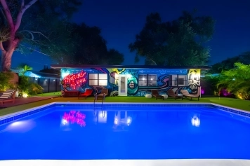 Villa del Mar | Stylish Pool Image 1