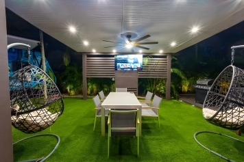 Villa del Mar | Stylish Pool Image 17