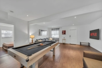 Villa del Mar | Stylish Pool Image 16
