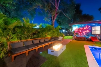 Villa del Mar | Stylish Pool Image 20
