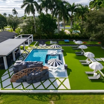 7BR Private Estate w/ Pool, Spa, Waterslide & Go-Karts villa sidebar