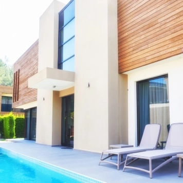 What to Look for When Renting a Luxury Villa in Miami (And What Most People Miss) blog sidebar