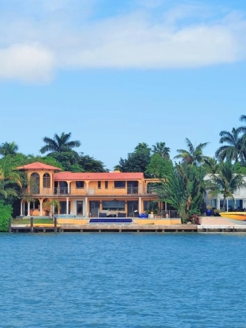 Corporate Retreats Reimagined: Why Miami Private Estates Are the New Executive Offsite blog image