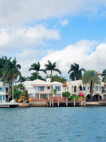 Star Island vs. Fisher Island: Which Miami Address Is Right for Your Next Private Escape? blog image
