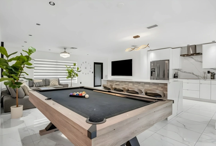 Villa Paraiso-BKC-Hot Tub-Beach Volley section image
